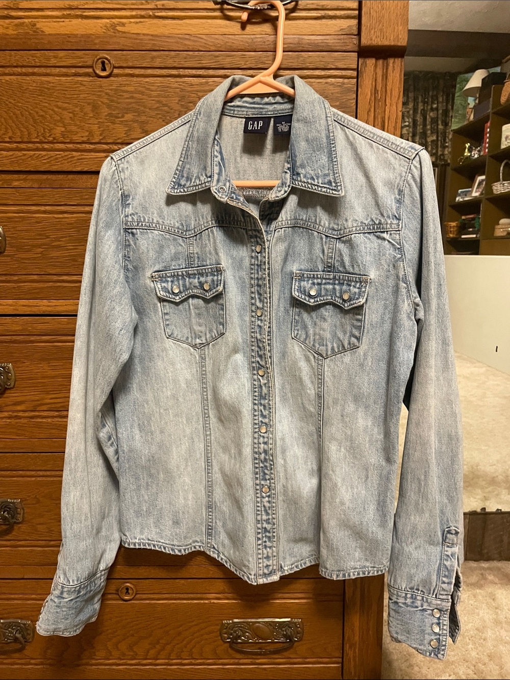 GAP Light Blue snap closure western style Denim shirt